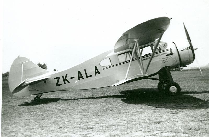 UOC ZK-ALA1.jpg - 1936 Waco UOC ZK-ALA